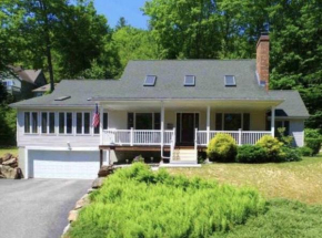 Beautiful Spacious Home w/ Game Room.